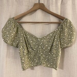 green floral top!